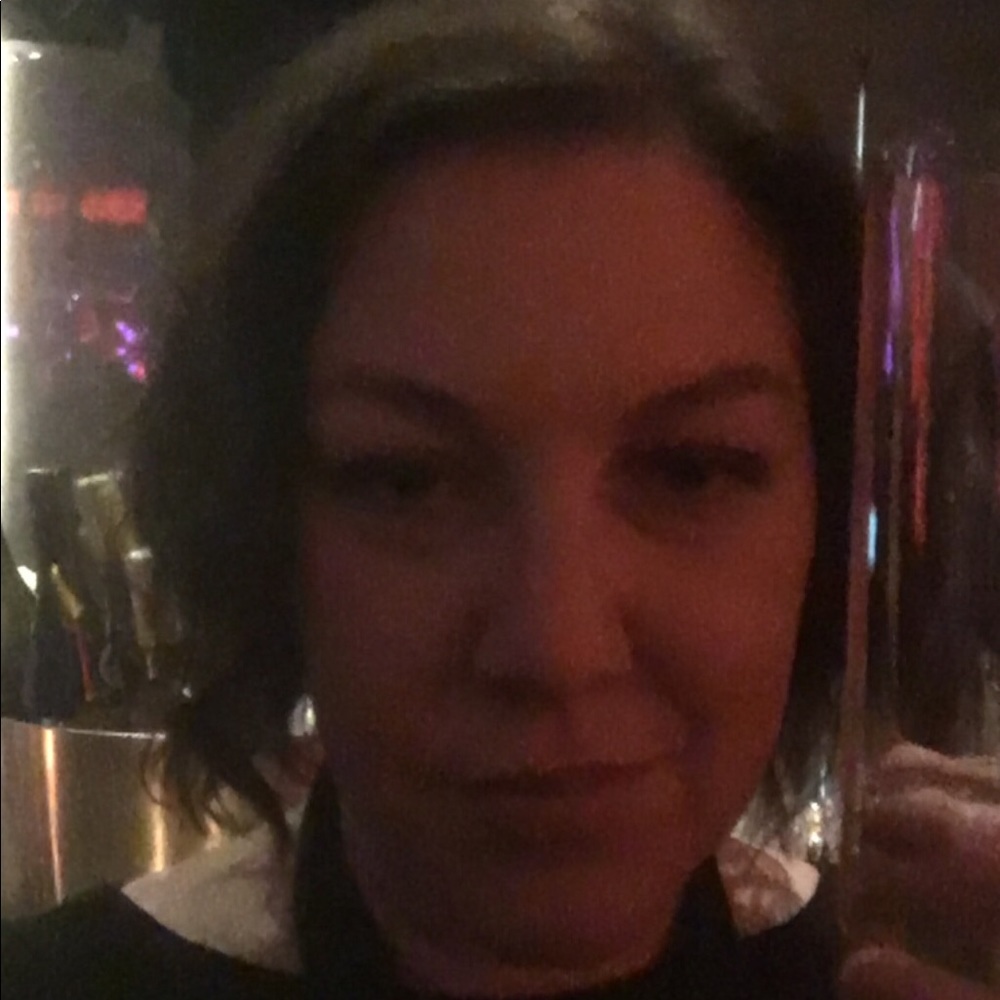 Meet your Posher, Julie